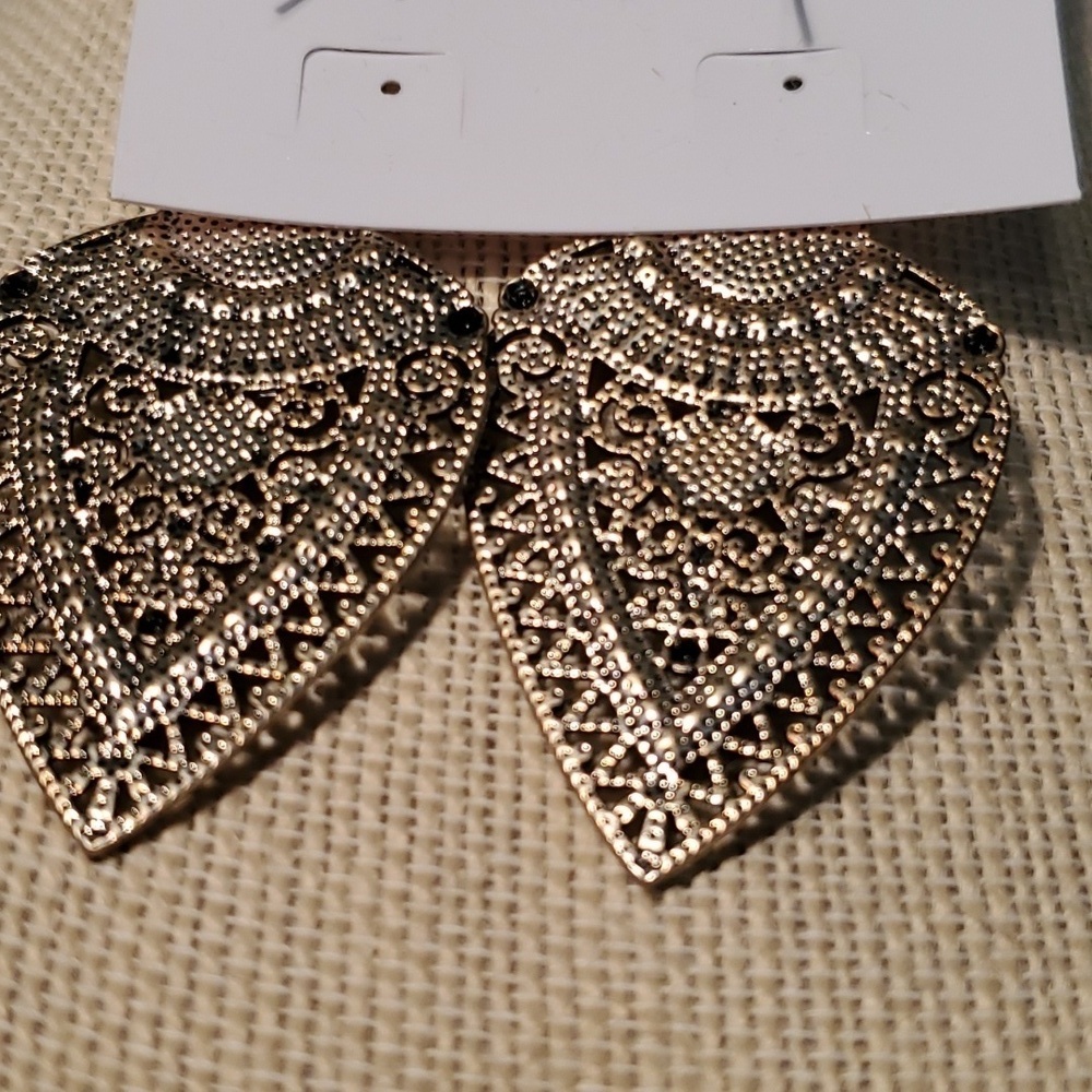 🔱 NIB INDIAN THEME EARRINGS - Picture 2 of 7